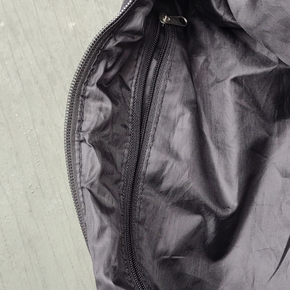 Ladies Black and White Hobo Bag - Picture 4 of 6